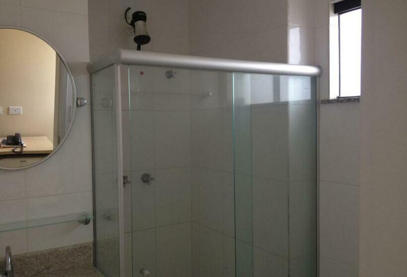 标准单人间, Praia E Mar