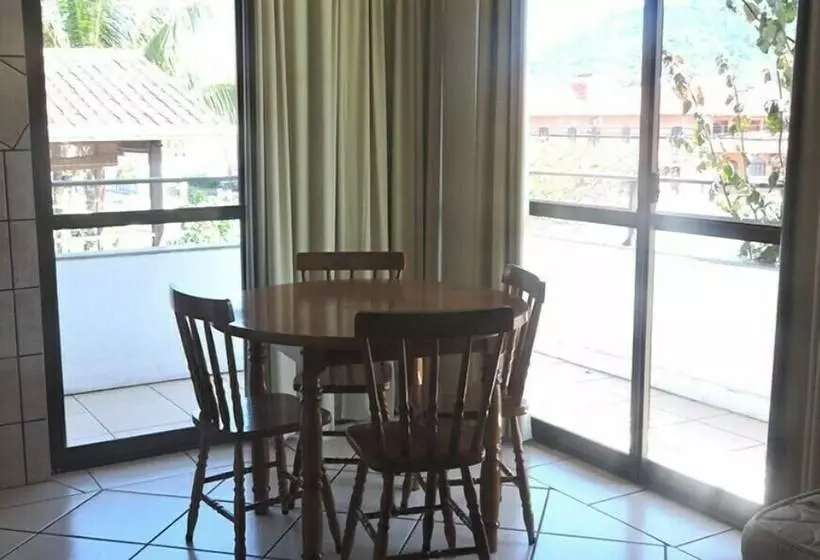 Standard Kolmen Hengen Huone, Residencial Baleia Franca