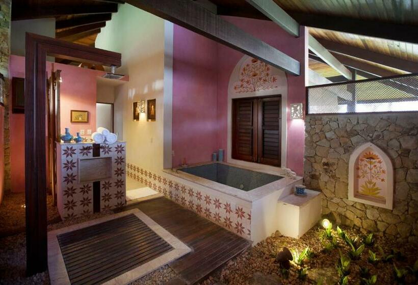 スタンダードバンガロー, Zorah Beach