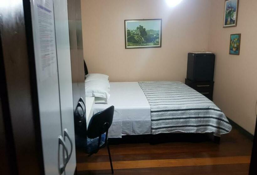 سوییت اجرایی, Kzazendf Camaecafé Asasul