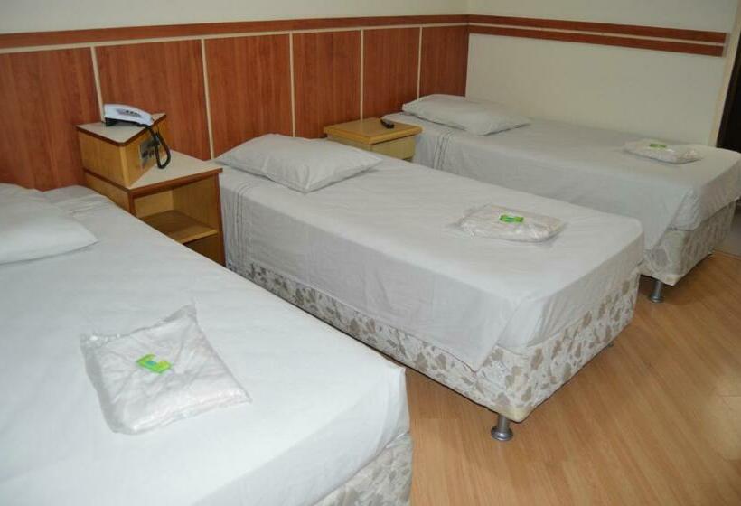 اتاق استاندارد سه نفره, Aero Plaza