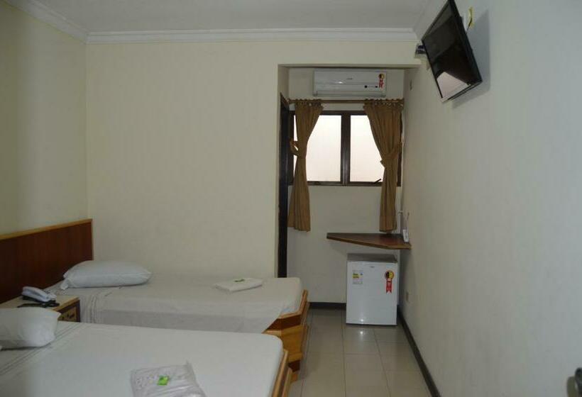 اتاق سوپریور سه تخته, Aero Plaza