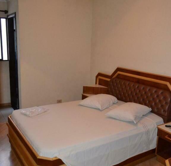 اتاق استاندارد, Aero Plaza