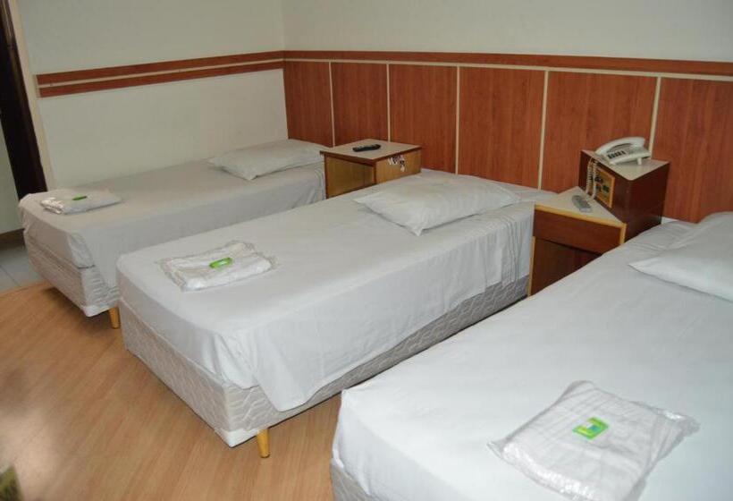 اتاق استاندارد سه نفره, Aero Plaza