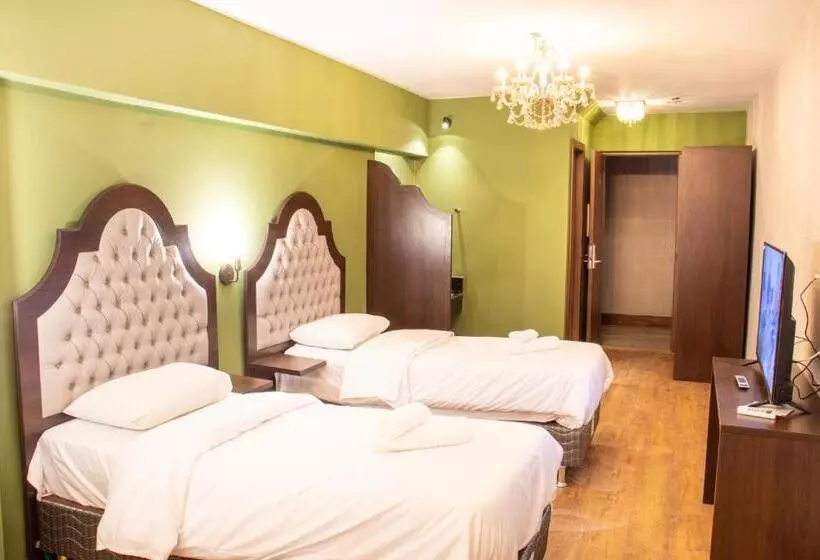 ファミリーステューディオ, Castelo De Itaipava   Hotel, Eventos E Gastronomia