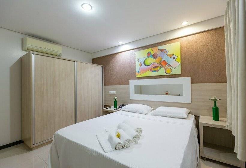 标准间, Eunapolis Plaza