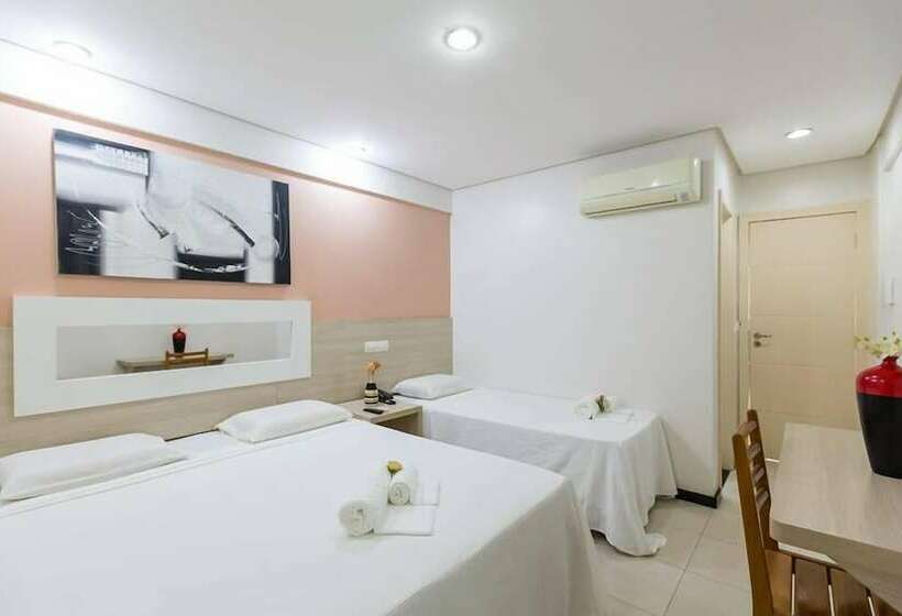 标准间, Eunapolis Plaza