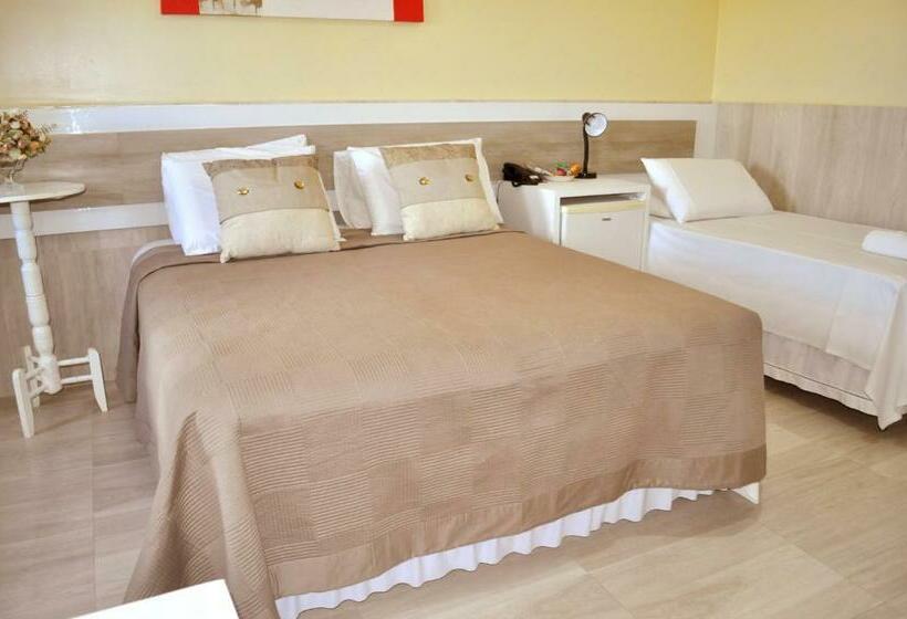 חדר דלוקס, Faixa