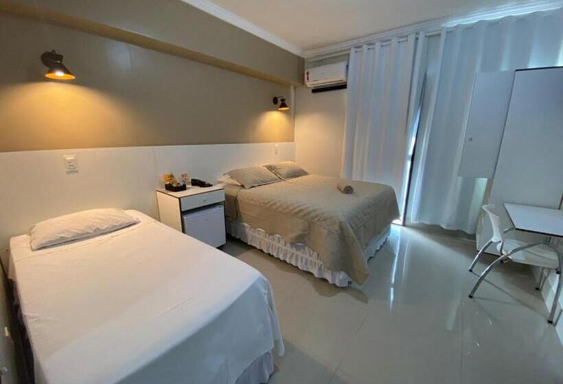 חדר סטנדרט לשלושה עם מרפסת, Faixa