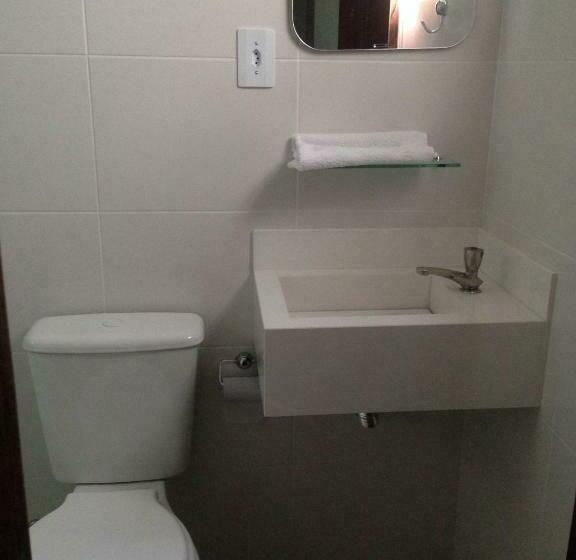 デラックスファミリールーム, Hermann