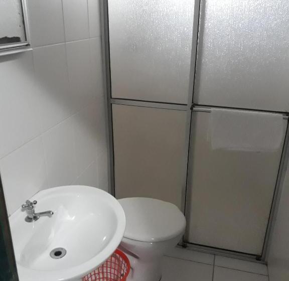 スタンダード４人部屋, Hermann