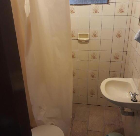 Quarto Triplo Economy, Hermann
