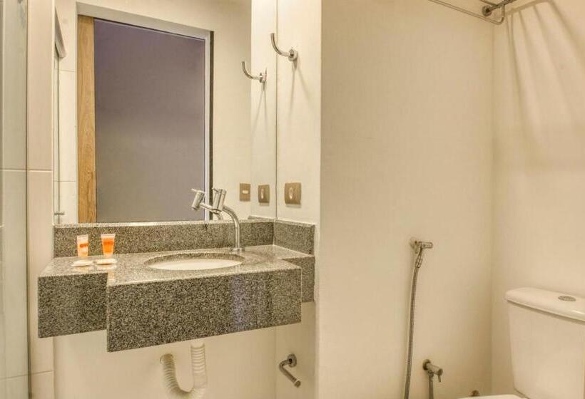 Номер Superior, I Hotel Piracicaba