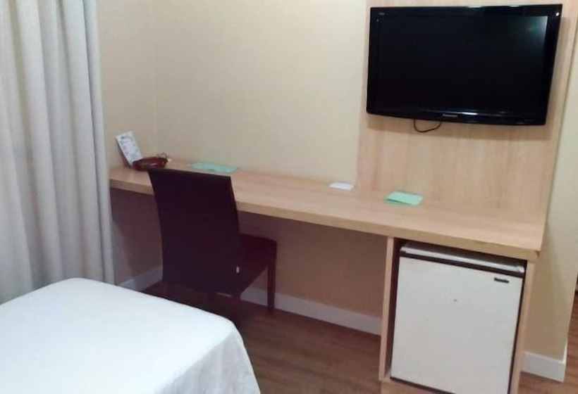 غرفة قياسية, Muchiutt Park