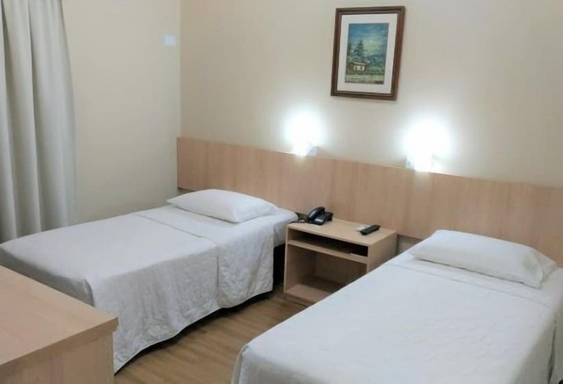 غرفة قياسية, Muchiutt Park