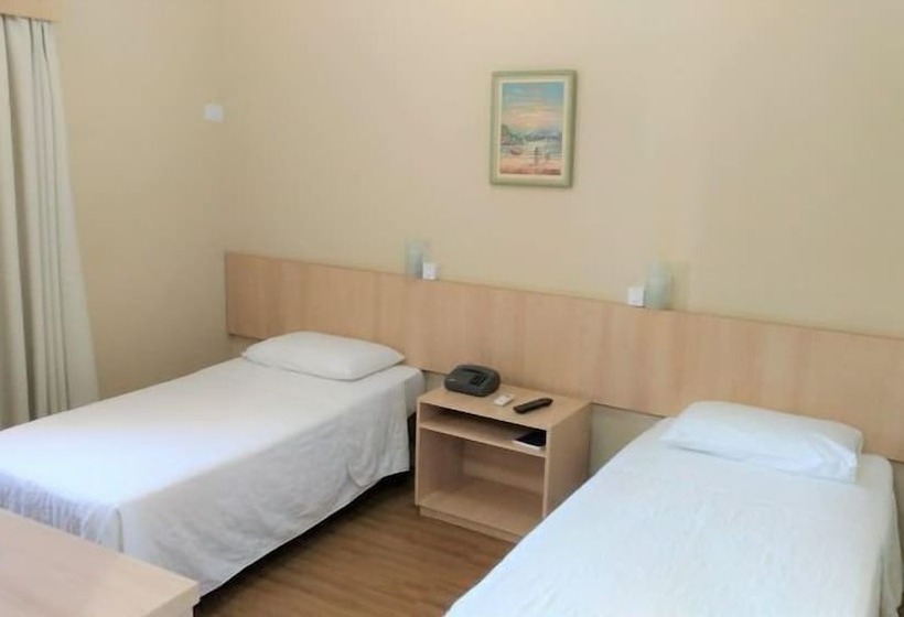 غرفة قياسية, Muchiutt Park