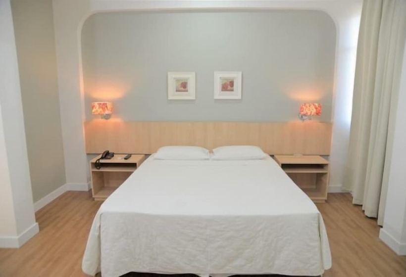 غرفة قياسية, Muchiutt Park