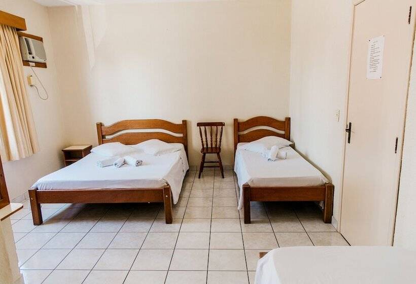 חדר אקזקיוטיב, Oásis