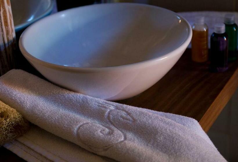 בקתת חדר, Pousada Capitù