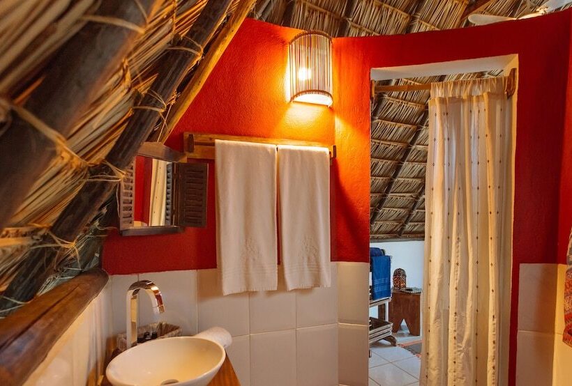 בקתת חדר, Pousada Capitù