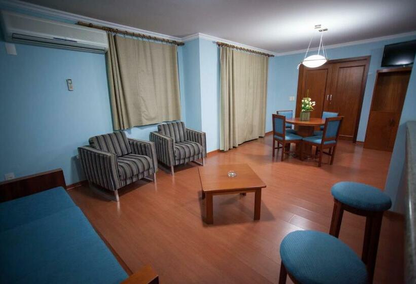 Номер Стандарт, Saint Louis