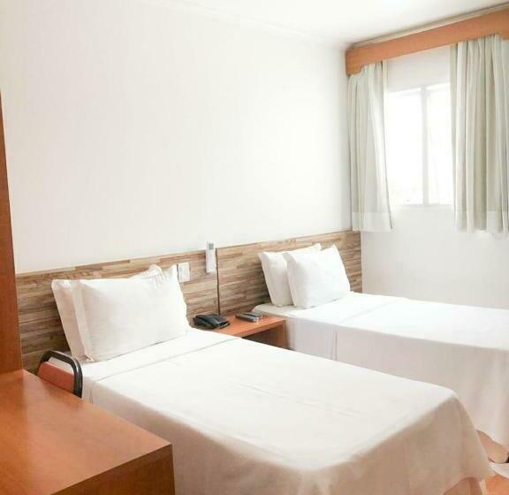 Quarto Estandar, Millian