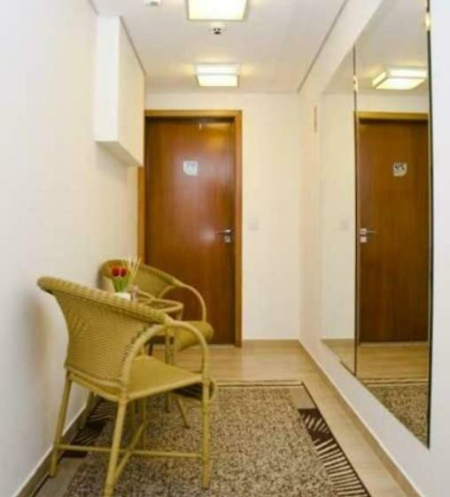 Quarto Estandar, Millian