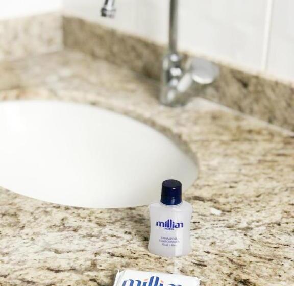 高级套房, Millian