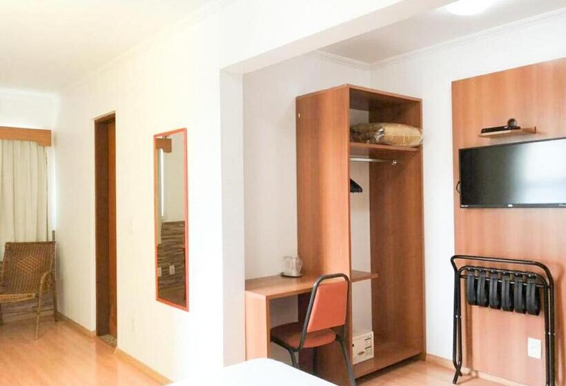 高级套房, Millian