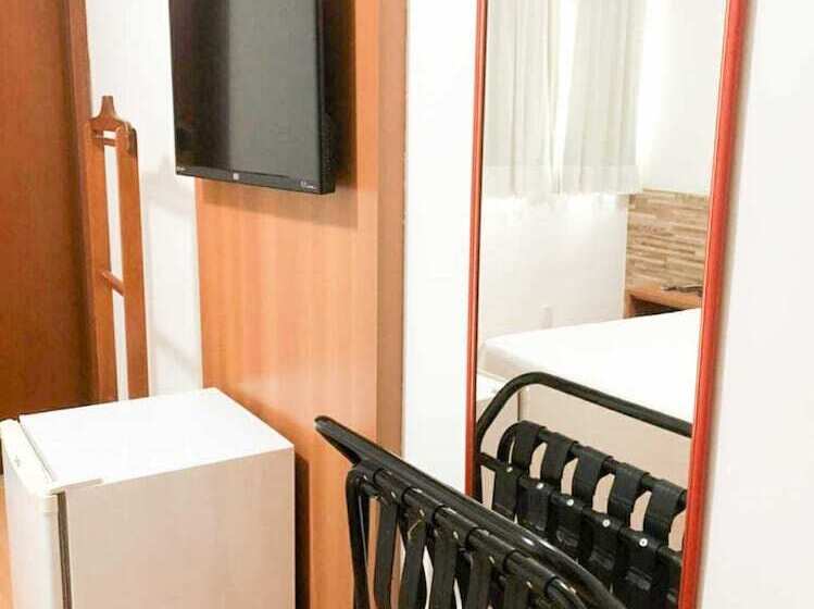Quarto Triplo Estandar, Millian