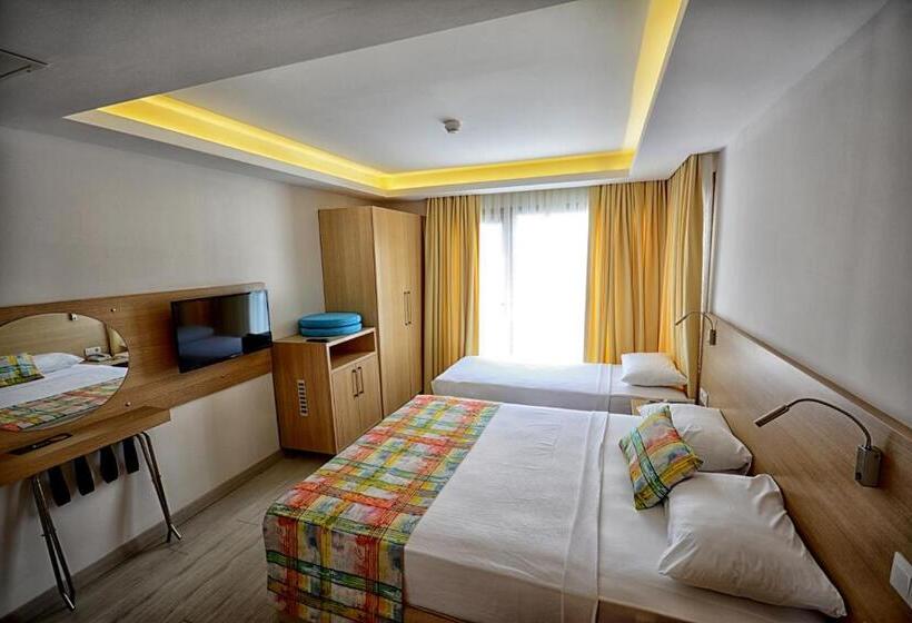 Люкс с Террасой, City Hotel Marmaris