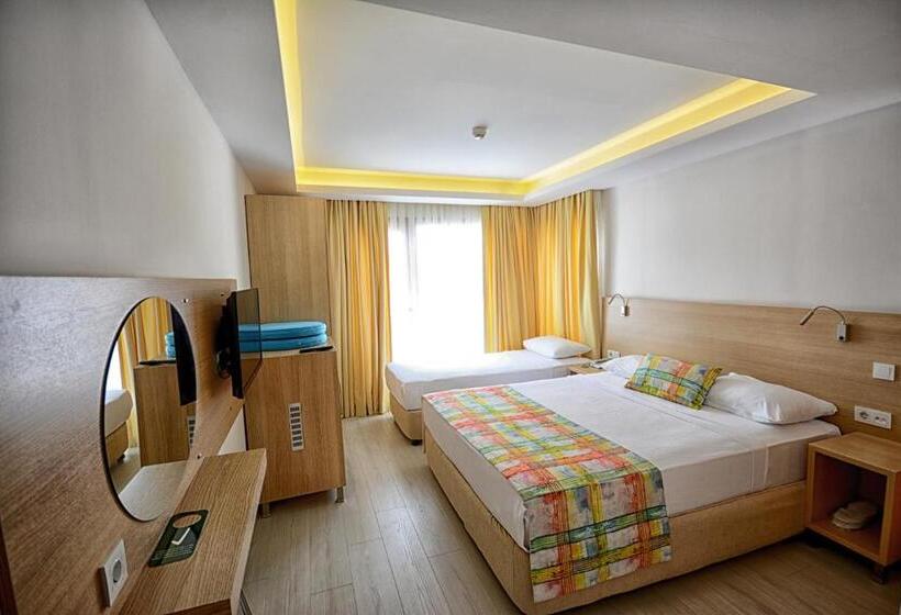 Люкс с Террасой, City Hotel Marmaris
