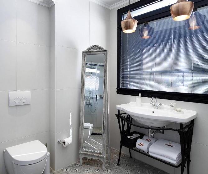 Quarto Triplo Standard Vista Jardim, Alacati Port Ladera Hotel   Adults Only