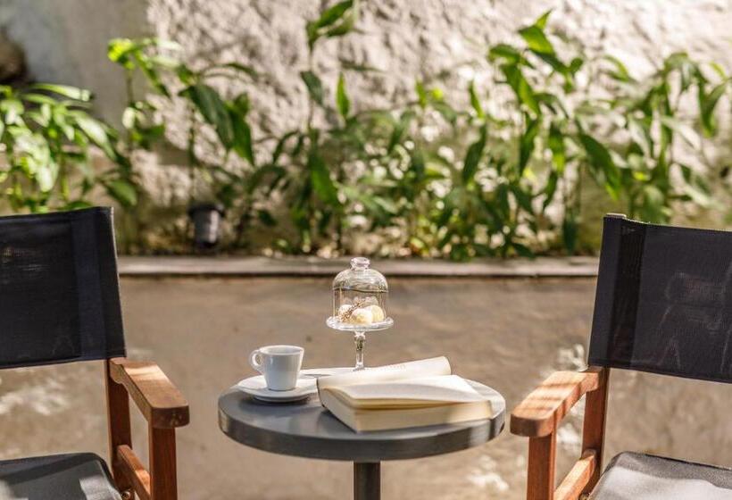 Quarto Triplo Standard Vista Jardim, Alacati Port Ladera Hotel   Adults Only