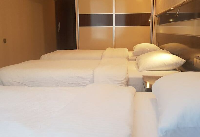 اتاق کلاسیک سه تخته, Armin