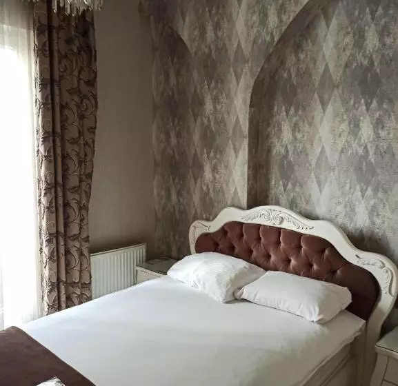 اتاق اکونومی یک تخته, Azade Butik Otel