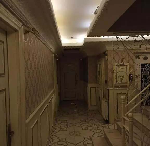 اتاق استاندارد سه نفره, Azade Butik Otel
