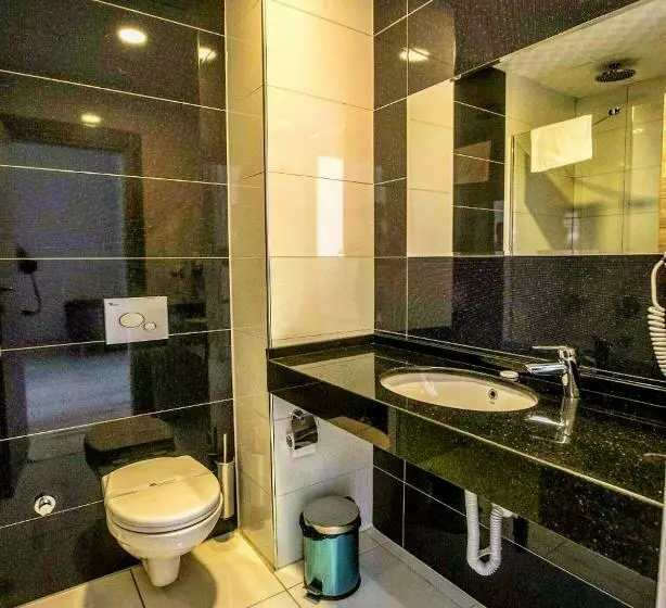 اتاق استاندارد سه نفره با چشم‌انداز کنار دریا, Cetin Prestige Resort