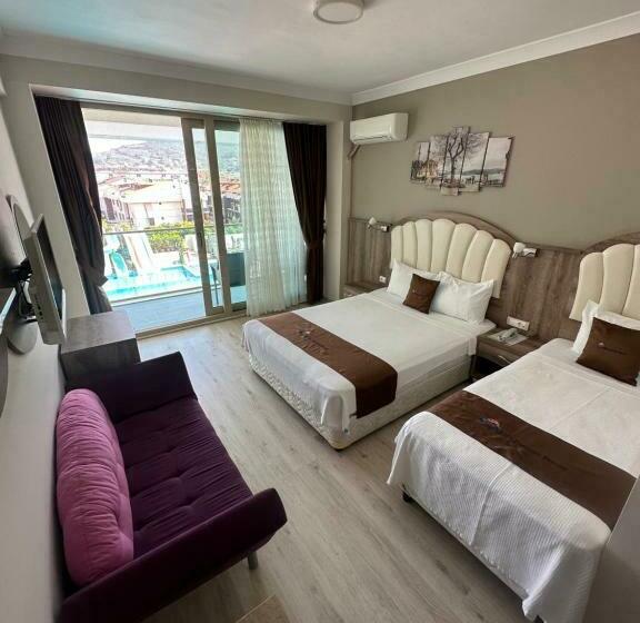 측면 바다 전망 스탠다드 3인룸, Cetin Prestige Resort