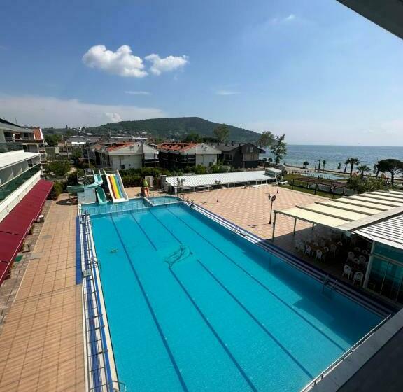 측면 바다 전망 스탠다드 3인룸, Cetin Prestige Resort