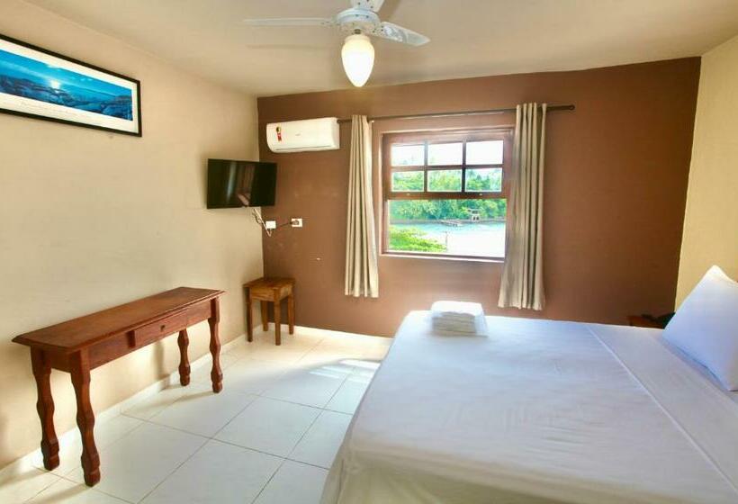 4인용 스탠다드 룸, Colonial