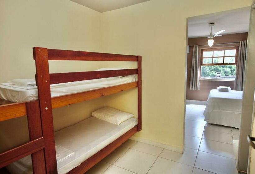 4인용 스탠다드 룸, Colonial