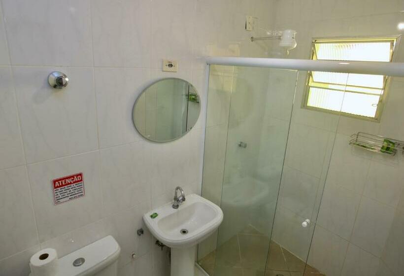 4인용 스탠다드 룸, Colonial