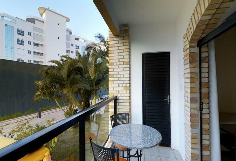 １ベッドルームアパートメント, Joao De Barro