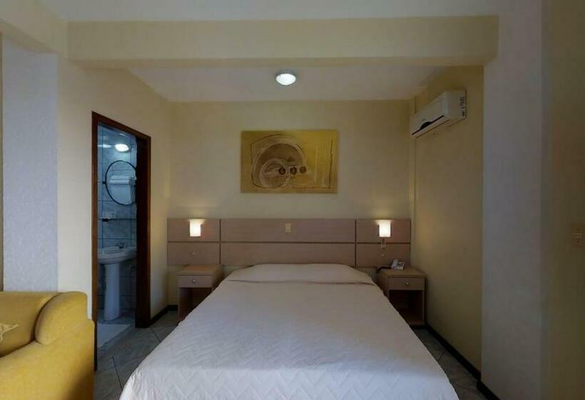 １ベッドルームアパートメント, Joao De Barro