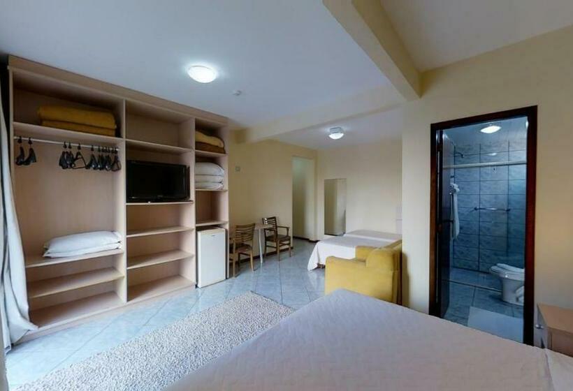 １ベッドルームアパートメント, Joao De Barro