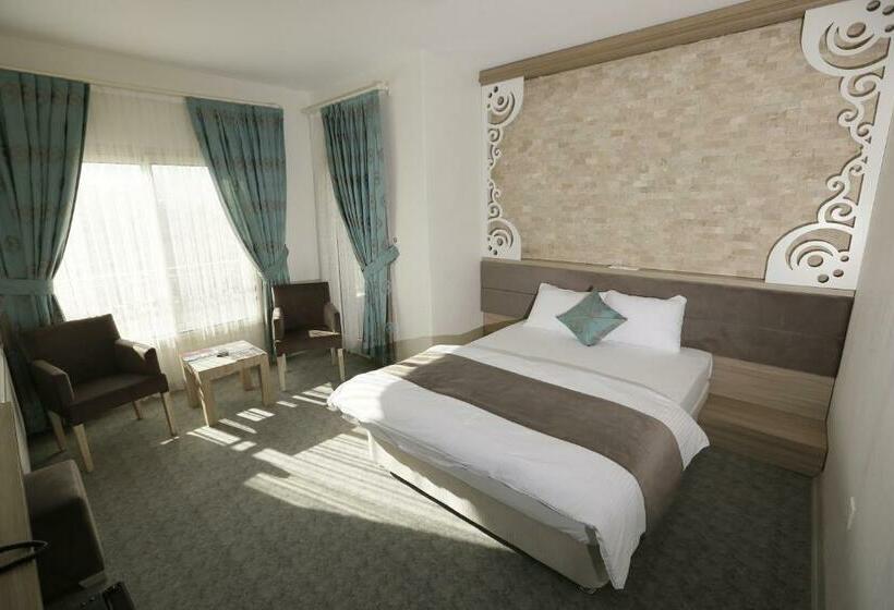 デラックスルーム, La Bella