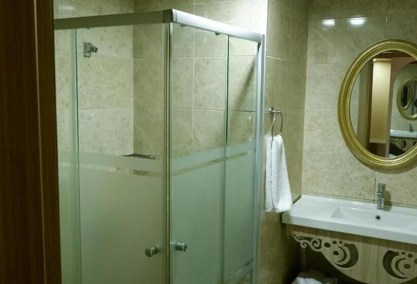 スタンダードルーム, La Bella