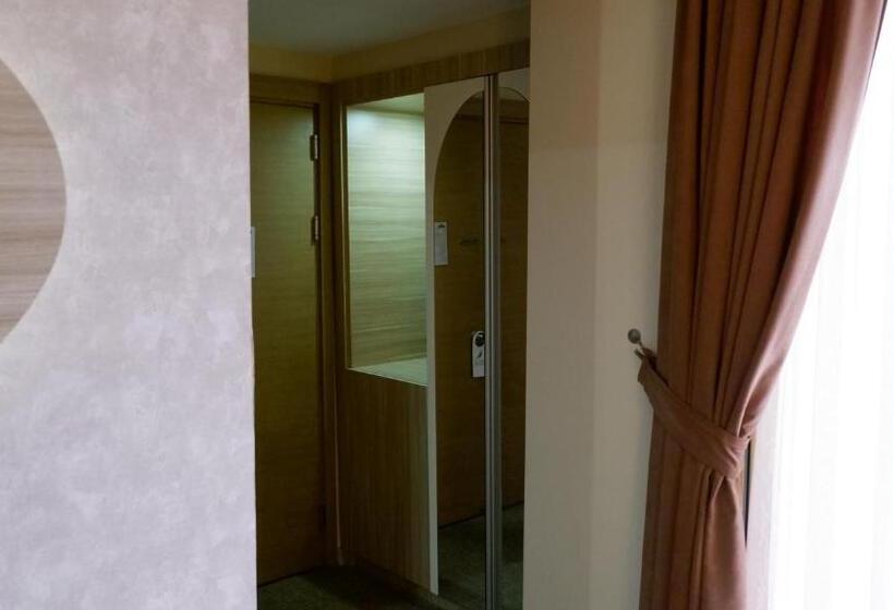 デラックスルーム, La Bella