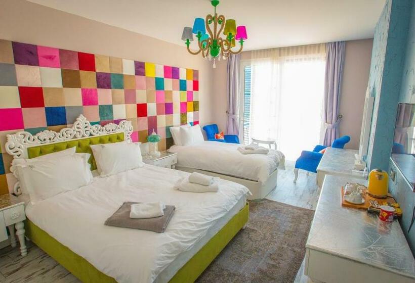 豪华三人间, Limnades Hotel İznik